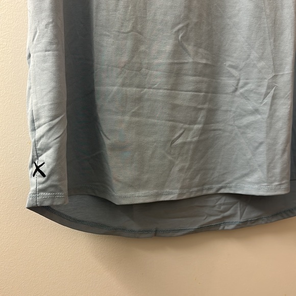 Cuts Wide Neck Pocket Crew Elongated, XL, Light Blue - Picture 4 of 4